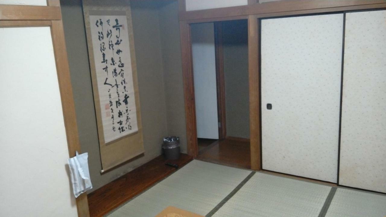 伊豆 白浜 ゲストハウス茉心 Shimoda  Buitenkant foto