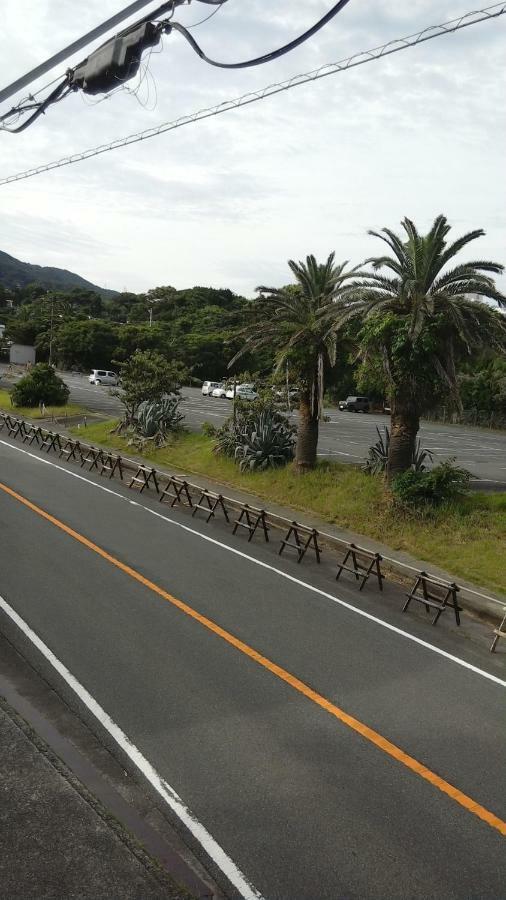 伊豆 白浜 ゲストハウス茉心 Shimoda  Buitenkant foto
